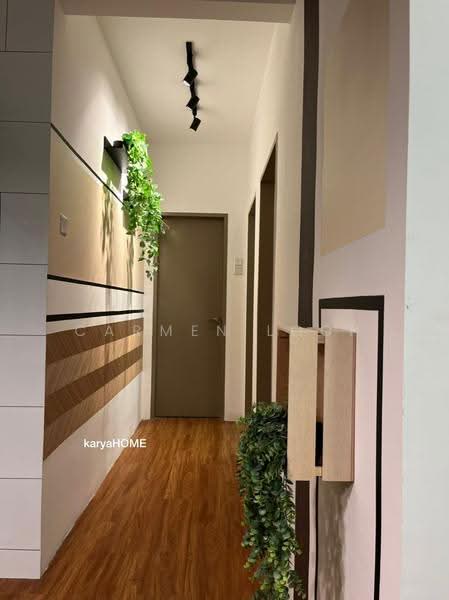 Condominium for Rent at The Trees - Carmen Looh - Corridor - PropertyGuru.com.my