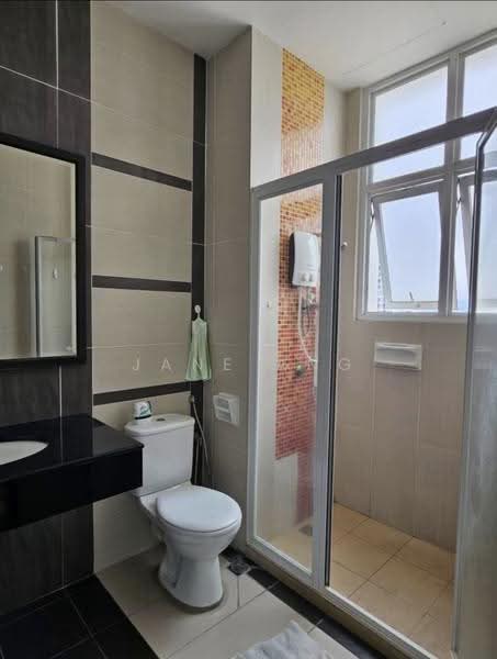 Kondominium untuk Disewa di Fettes Residence - Jane Ang - Bathroom - PropertyGuru.com.my