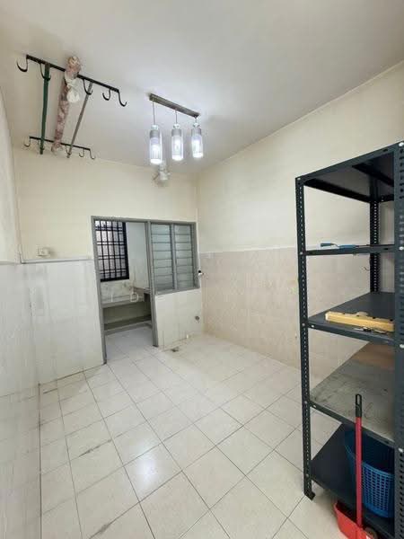 Apartment for Sale at Pangsapuri Larkin Idaman Plot C - Iden Tan - Kitchen - PropertyGuru.com.my