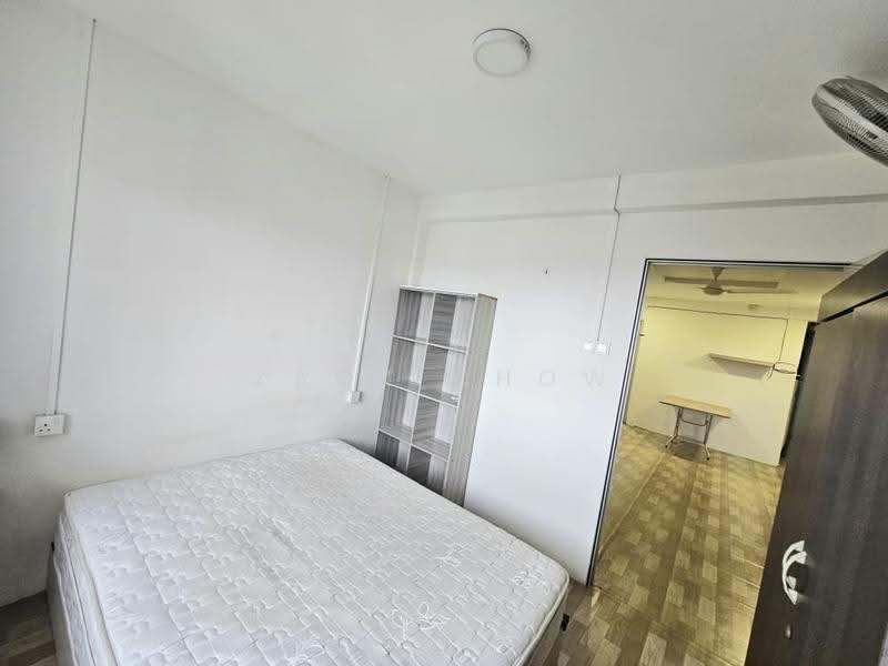 Pangsapuri untuk Dijual di Sri Delima - Zack Chow - Bedroom - PropertyGuru.com.my