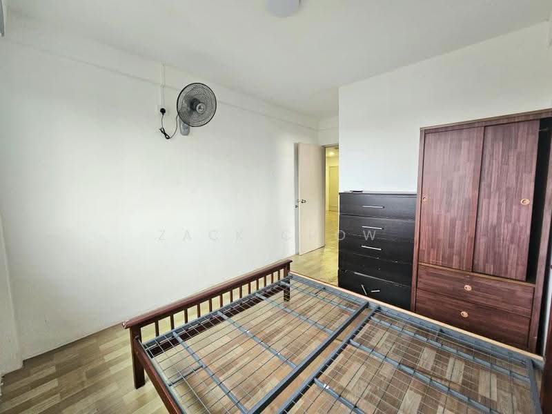 Pangsapuri untuk Dijual di Sri Delima - Zack Chow - Bedroom - PropertyGuru.com.my