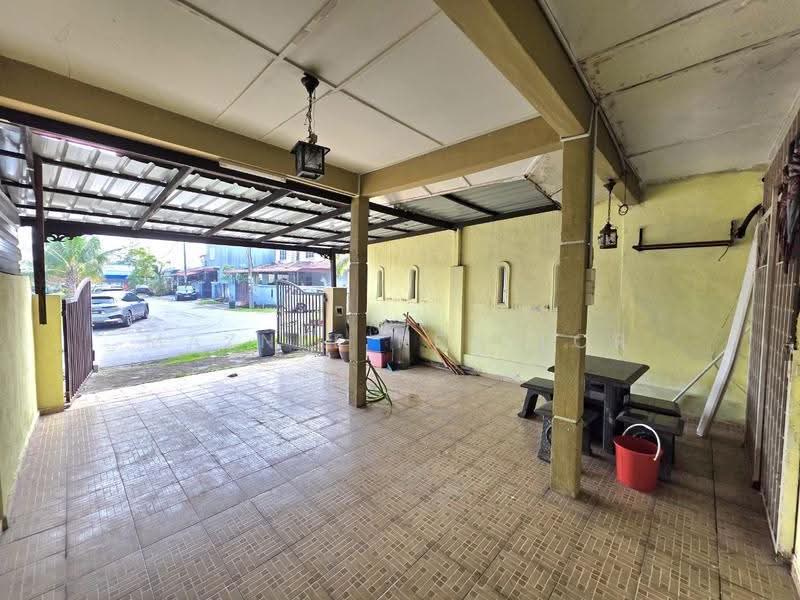 2-storey Terraced House for Sale in Bandar Rinching Seksyen 4 (Semenyih) - Maznee Realtor - Exterior - PropertyGuru.com.my