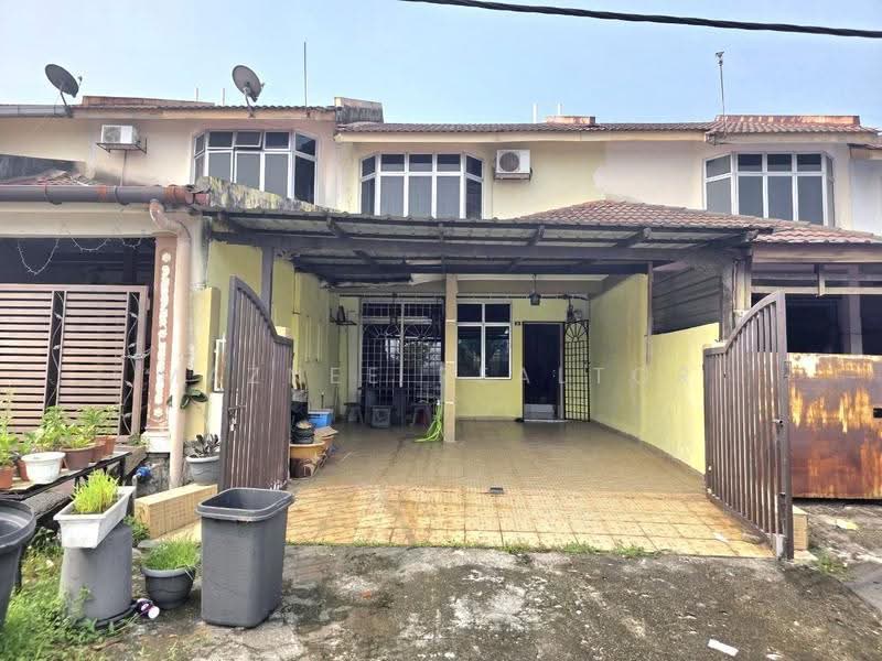 2-storey Terraced House for Sale in Bandar Rinching Seksyen 4 (Semenyih) - Maznee Realtor - Exterior - PropertyGuru.com.my