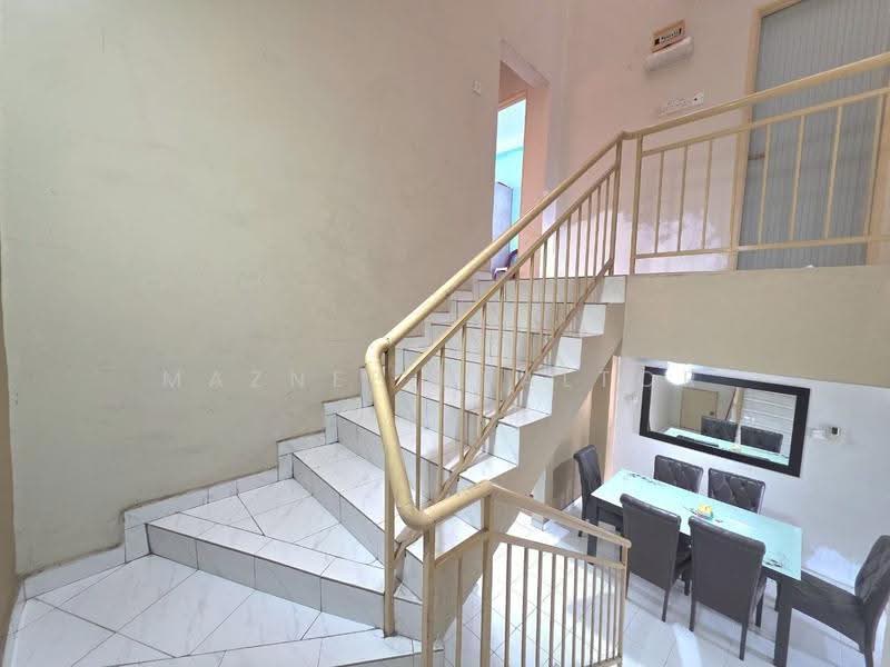 2-storey Terraced House for Sale in Bandar Rinching Seksyen 4 (Semenyih) - Maznee Realtor - Dining Room - PropertyGuru.com.my