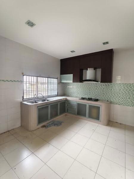 2-storey Terraced House for Rent in Skudai (Johor) - Coco Lee - Kitchen - PropertyGuru.com.my