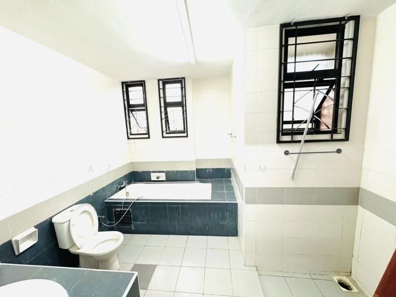 Semi-Detached House for Sale in Putrajaya (Putrajaya) - Azizirrahim . - Bathroom - PropertyGuru.com.my