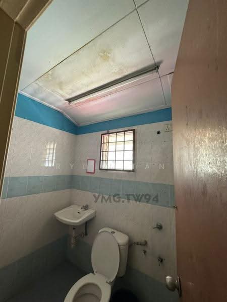 Terraced House for Sale in Bandar Botanic (Klang) - Rylin Tan - Bathroom - PropertyGuru.com.my