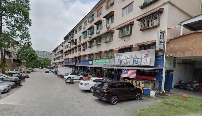 Shop for Sale in Seri Kembangan (Selangor) - Den Ong - Exterior - PropertyGuru.com.my