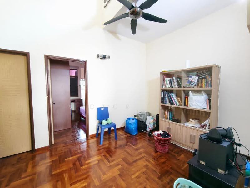 Rumah Teres 2-Tingkat untuk Dijual di Taman Perling (Perling) - Victor Tan - Study - PropertyGuru.com.my