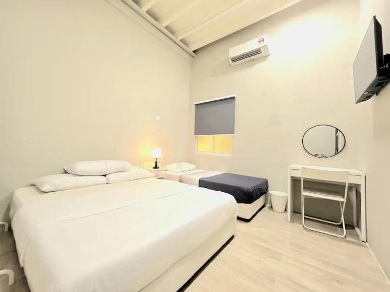 Shop / Office for Sale in Pulau Tikus (George Town) - Lynda Chan - Bedroom - PropertyGuru.com.my