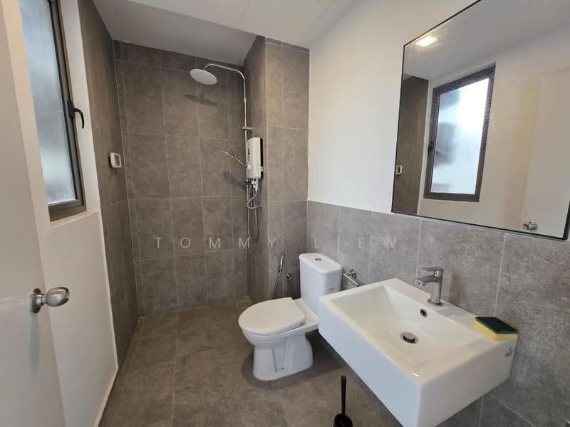 Service Residence for Sale at Suite Enesta - Tommy Liew - Bathroom - PropertyGuru.com.my