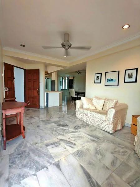 Kondominium untuk Dijual di Marina Tower (Ratu Mutiara) - Sharon Ong - Living Room - PropertyGuru.com.my