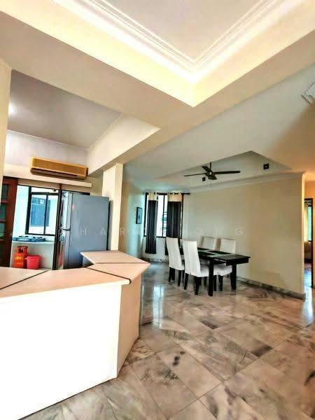 Kondominium untuk Dijual di Marina Tower (Ratu Mutiara) - Sharon Ong - Dining Room - PropertyGuru.com.my