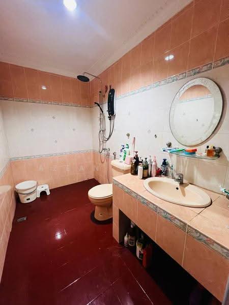 2-storey Terraced House for Sale in Bangi (Selangor) - Azean Wahab - Bathroom - PropertyGuru.com.my
