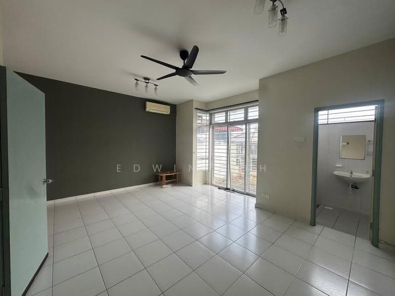 2-storey Terraced House for Sale in Taman Desa Tebrau (Tebrau) - Edwin Toh - PropertyGuru.com.my