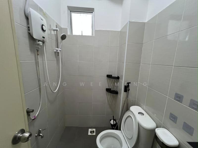 Apartment for Rent at Seri Molek Perdana - Ang Wee Meng - Bathroom - PropertyGuru.com.my