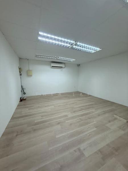 Kedai / Pejabat untuk Disewa di Taman Ungku Tun Aminah (Skudai) - Thea Lai - Interior - PropertyGuru.com.my