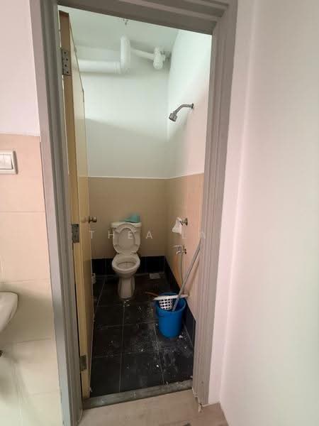 Kedai / Pejabat untuk Disewa di Taman Ungku Tun Aminah (Skudai) - Thea Lai - Bathroom - PropertyGuru.com.my