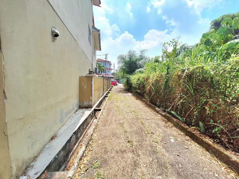Rumah Teres 2.5-Tingkat untuk Dijual di Kampung Jawa (Klang) - Muz Hafiz - PropertyGuru.com.my