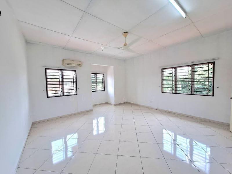 Rumah Teres 2.5-Tingkat untuk Dijual di Kampung Jawa (Klang) - Muz Hafiz - PropertyGuru.com.my