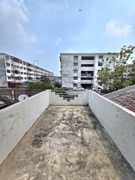 2-storey Terraced House for Sale in Bandar Teknologi Kajang (Kajang) - Maznee Realtor - Roof - PropertyGuru.com.my