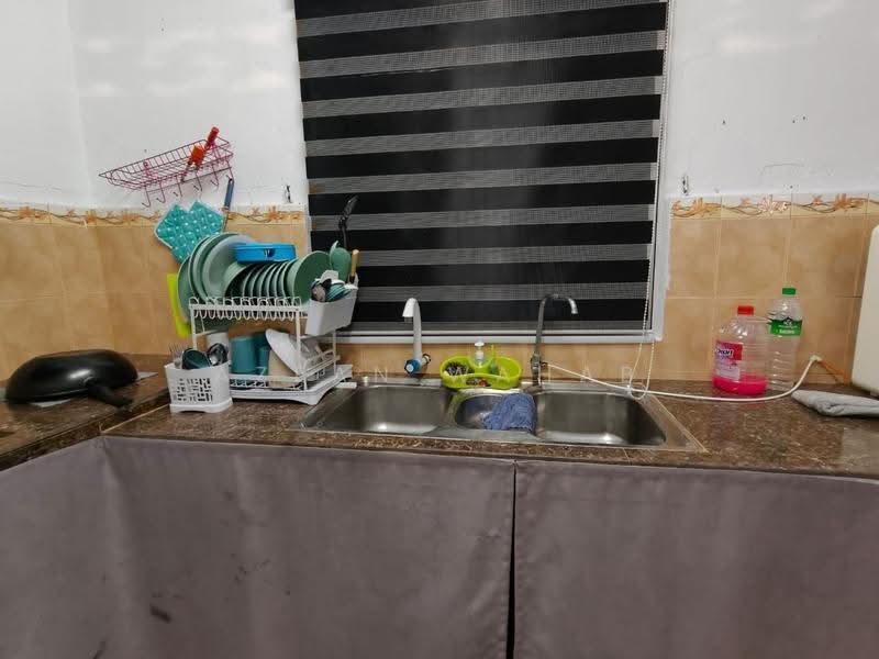 1-storey Terraced House for Sale in Sepang (Selangor) - Azean Wahab - Kitchen - PropertyGuru.com.my