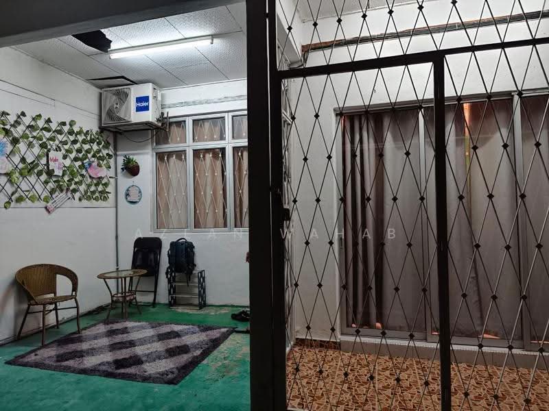 1-storey Terraced House for Sale in Sepang (Selangor) - Azean Wahab - Exterior - PropertyGuru.com.my