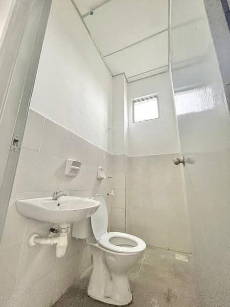 Shop for Rent in Iskandar Puteri (Nusajaya) (Johor) - Kym Kee - Bathroom - PropertyGuru.com.my
