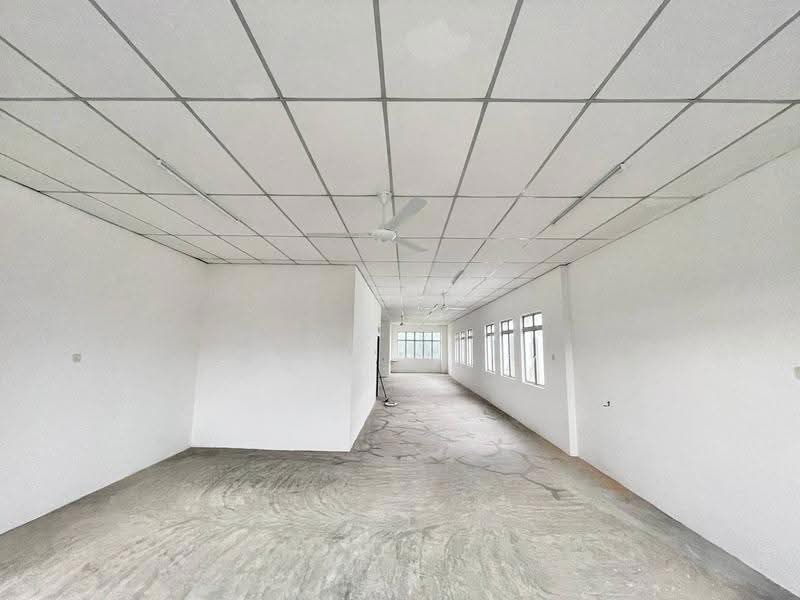 Shop for Rent in Iskandar Puteri (Nusajaya) (Johor) - Kym Kee - Interior - PropertyGuru.com.my