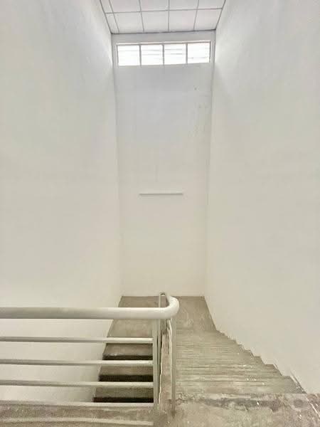 Shop for Rent in Iskandar Puteri (Nusajaya) (Johor) - Kym Kee - Corridor - PropertyGuru.com.my
