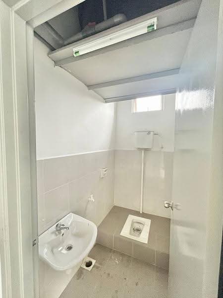 Shop for Rent in Iskandar Puteri (Nusajaya) (Johor) - Kym Kee - Bathroom - PropertyGuru.com.my