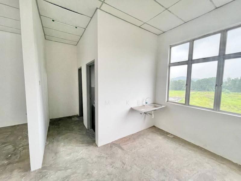 Shop for Rent in Iskandar Puteri (Nusajaya) (Johor) - Kym Kee - Interior - PropertyGuru.com.my