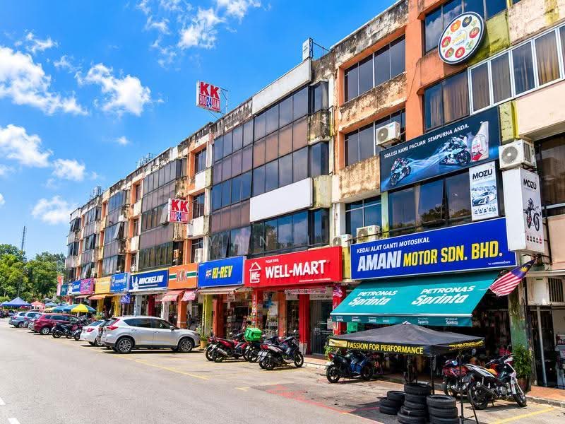 Kedai / Pejabat untuk Disewa di Seksyen U3 (Shah Alam) - Yan Lu - Exterior - PropertyGuru.com.my