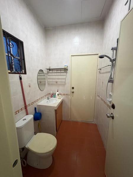 2-storey Terraced House for Sale in Puchong (Selangor) - Johnny Lim - Bathroom - PropertyGuru.com.my