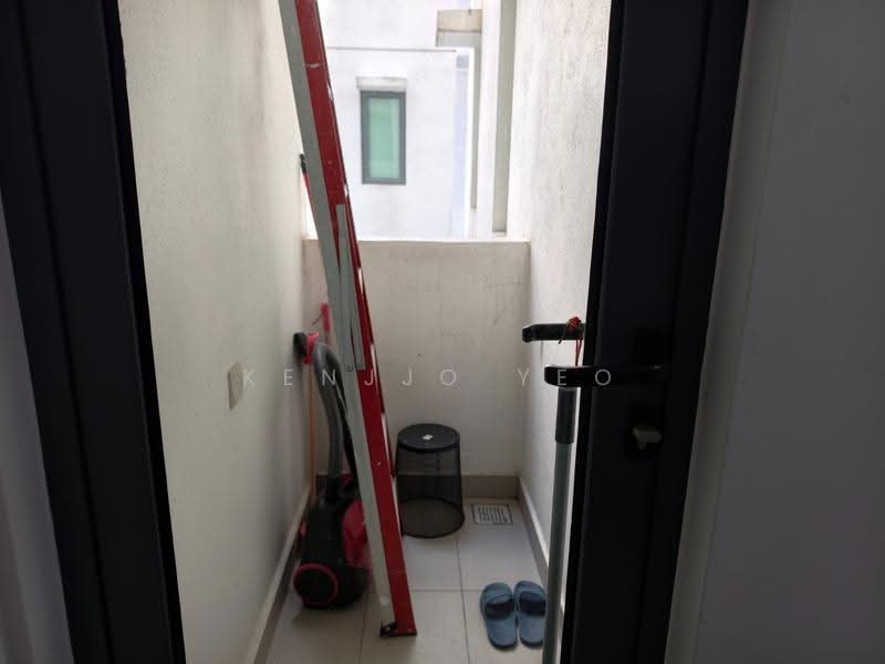 Condominium for Sale at Urbana Residences - Kenjjo Yeo - Balcony - PropertyGuru.com.my