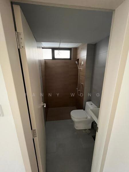 Pangsapuri untuk Dijual di Vivo Executive Apartment - Fanny Wong - Bathroom - PropertyGuru.com.my
