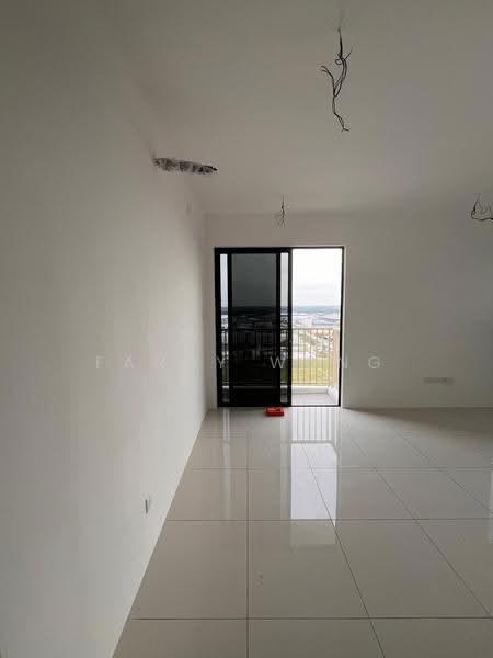 Pangsapuri untuk Dijual di Vivo Executive Apartment - Fanny Wong - Balcony - PropertyGuru.com.my