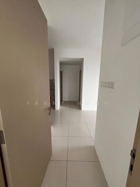 Pangsapuri untuk Dijual di Vivo Executive Apartment - Fanny Wong - Corridor - PropertyGuru.com.my