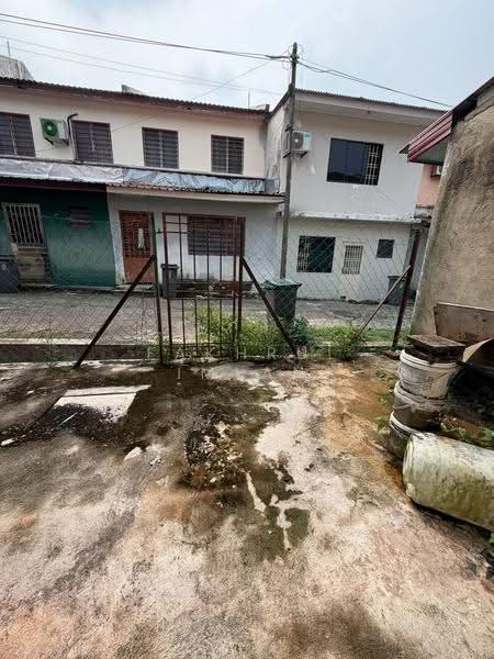 Rumah Teres 2-Tingkat untuk Dijual di Taman Sri Saujana (Kota Tinggi) - Fakhrul Imlan - Exterior - PropertyGuru.com.my