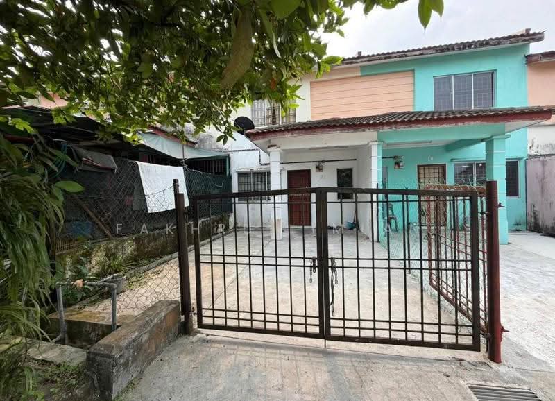 Rumah Teres 2-Tingkat untuk Dijual di Taman Sri Saujana (Kota Tinggi) - Fakhrul Imlan - Exterior - PropertyGuru.com.my