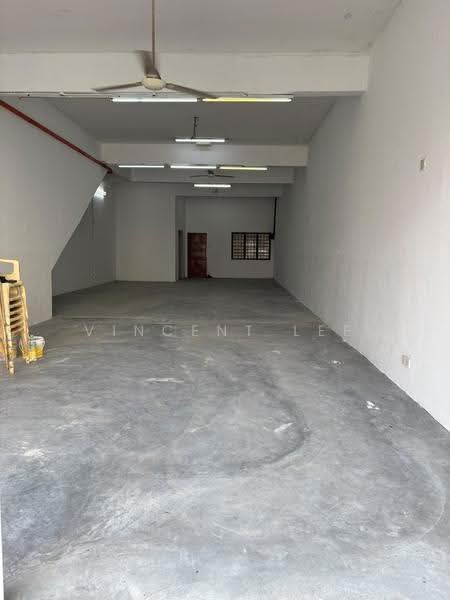 Shop for Rent in Bandar Tun Hussein Onn (Cheras) - Vincent Lee - Interior - PropertyGuru.com.my