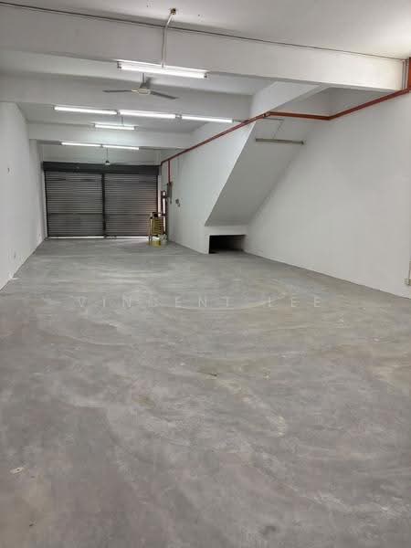 Shop for Rent in Bandar Tun Hussein Onn (Cheras) - Vincent Lee - Interior - PropertyGuru.com.my