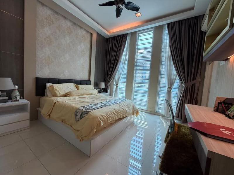 Semi-Detached House for Sale in Taman Kulai Utama (Kulai) - Serene Teh - Bedroom - PropertyGuru.com.my