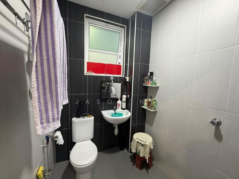 Semi-Detached House for Sale in Selayang (Selangor) - Jason Ng - Bathroom - PropertyGuru.com.my