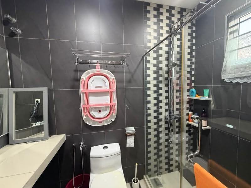 Semi-Detached House for Sale in Selayang (Selangor) - Jason Ng - Bathroom - PropertyGuru.com.my