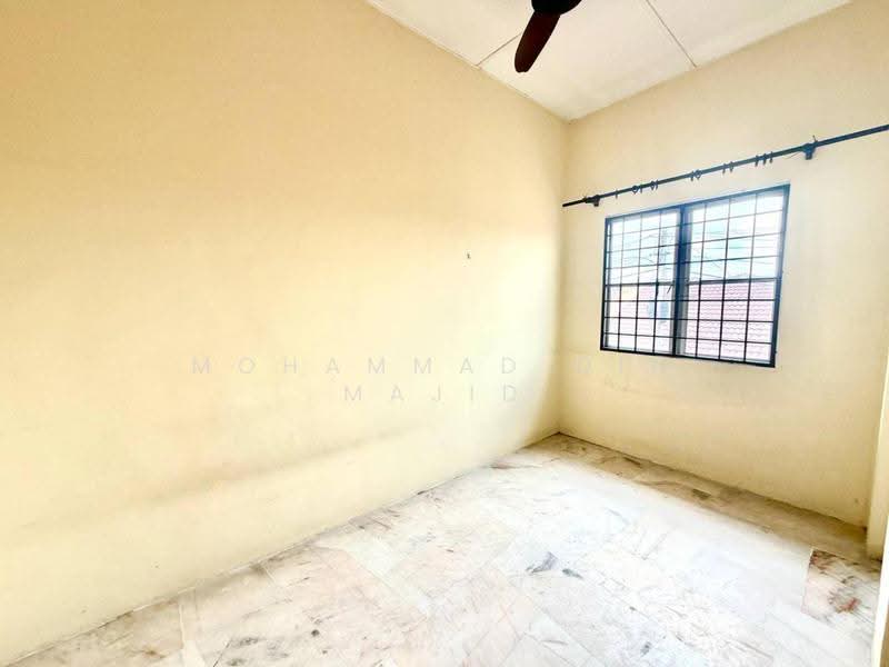 2-storey Terraced House for Sale in Taman Impian Bukit Naga (Shah Alam) - Mohammad Din Majid - Interior - PropertyGuru.com.my