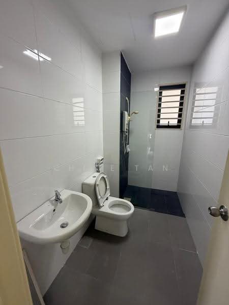Service Residence for Rent at KU Suites - Chloe Tan - Bathroom - PropertyGuru.com.my