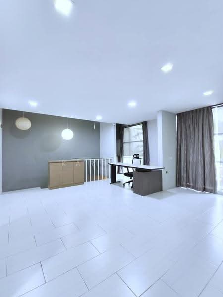 Rumah Teres 2-Tingkat untuk Dijual di Taman Johor Jaya (Johor Bahru) - Karl Lim - Study - PropertyGuru.com.my