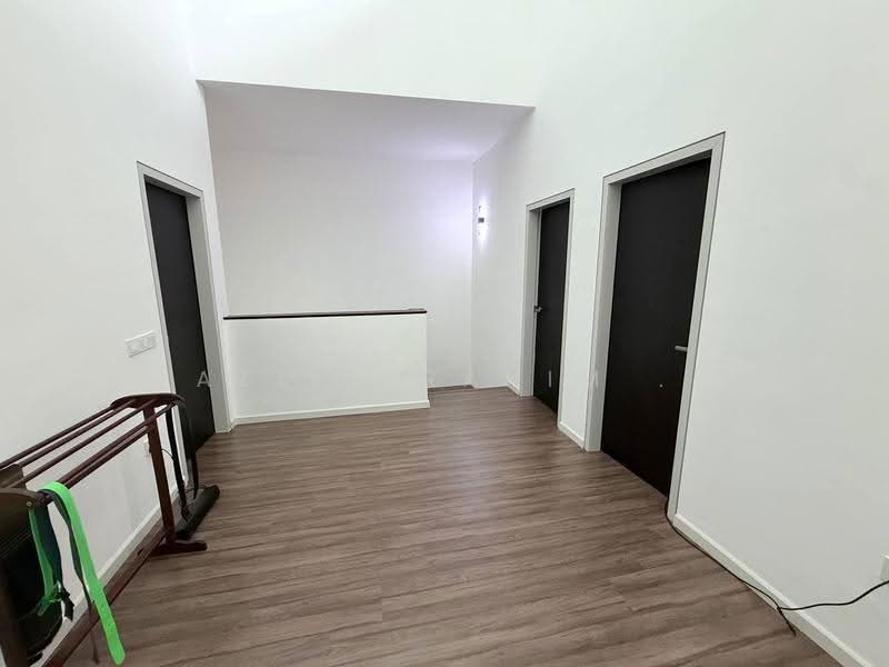 Rumah Teres 2-Tingkat untuk Dijual di Dengkil (Selangor) - Azizirrahim . - Corridor - PropertyGuru.com.my