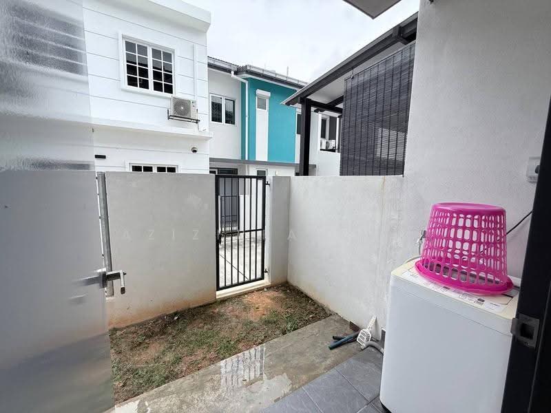 Rumah Teres 2-Tingkat untuk Dijual di Dengkil (Selangor) - Azizirrahim . - Exterior - PropertyGuru.com.my
